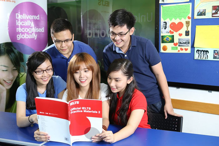 top 9 trung tâm học IELTS tốt ở HCM - BC