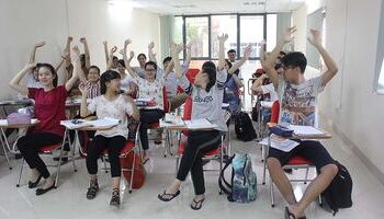 Không khí học tập sôi nổi của lớp F70