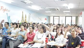 [Báo Vnexpress.net] “Đột nhập” một buổi Offline của Câu lạc bộ IELTS lớn nhất Hà Nội