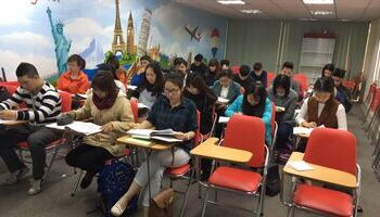 Pre 113 - Em rất vui khi được gặp và làm học sinh của cô. Những giờ học đầy cảm hứng của cô đã giúp em yêu tiếng Anh hơn rất nhiều đó ạ!