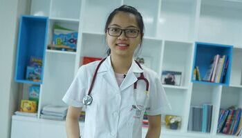 [Kenh14.vn] Con đường chinh phục 7.0 IELTS và ước mơ vươn xa của cô sinh viên Y khoa