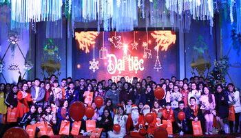 Những khoảnh khắc tuyệt vời tại Đại tiệc IELTS - Noel Party 2018 tại Hà Nội