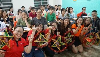 Tết Trung Thu đoàn viên ấm áp tại 14 cơ sở IELTS Fighter 
