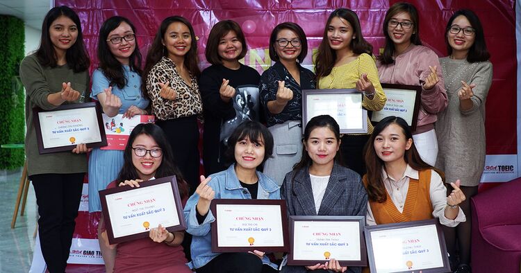 Vinh danh tư vấn viên xuất sắc quý III/2018 - IMAP Việt Nam