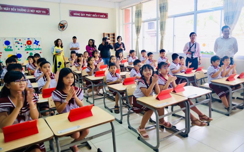 Lớp tiểu học tại trường tư thục Ngô Thời Nhiệm
