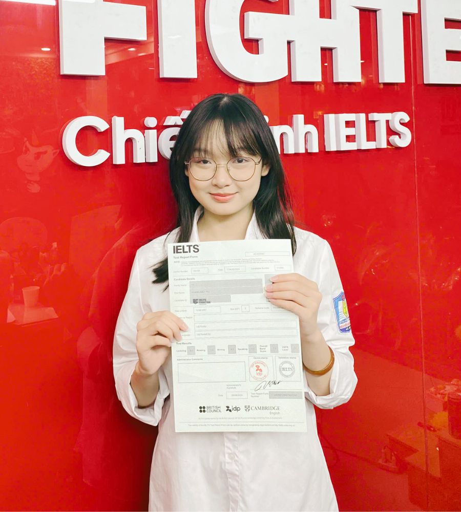 Tạ Hoàng Bảo Thư  7.5 IELTS