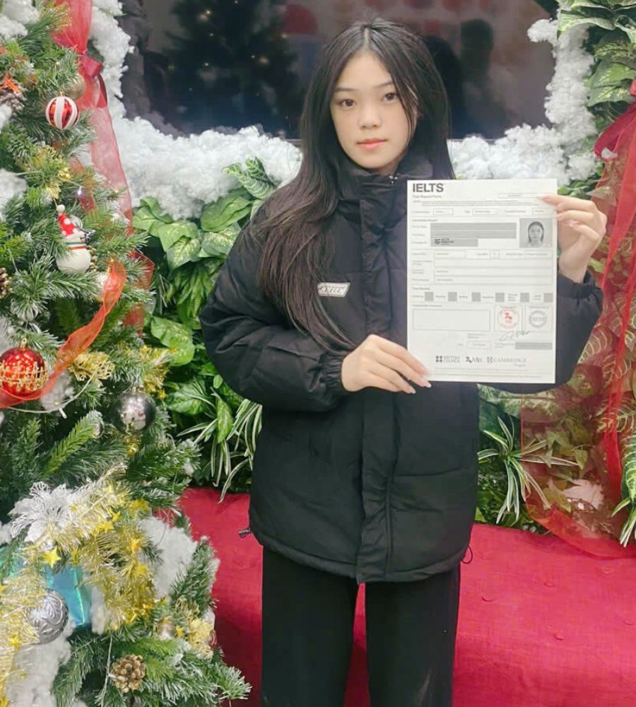 Ho&agrave;ng Thị Kh&aacute;nh Vy 7.0 IELTS