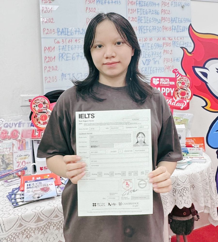 Đ&agrave;o Tuyết Hoa 7.0 IELTS
