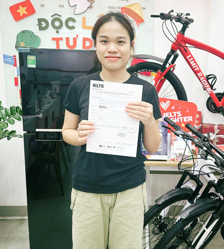 Nguyễn Thị Linh Chi  7.0 IELTS