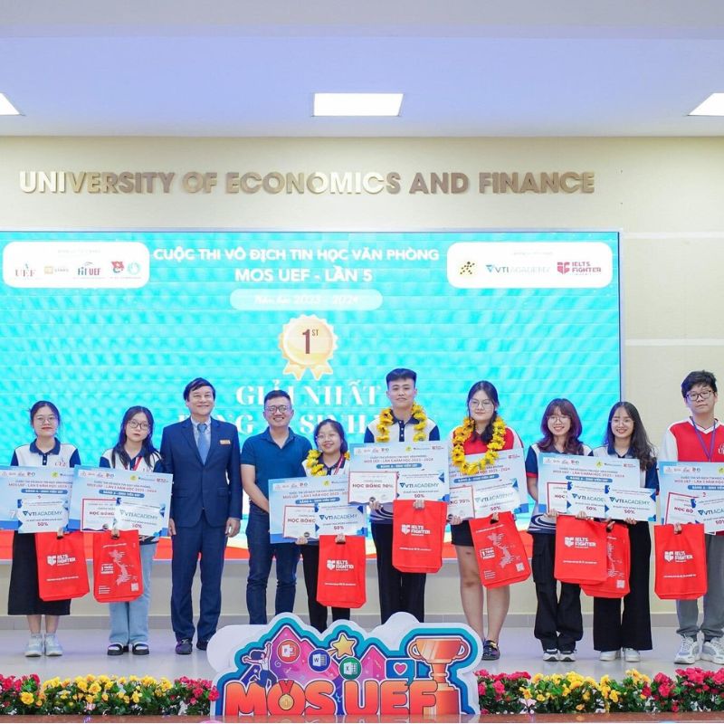 IELTS Fighter đồng h&agrave;nh UEF 7