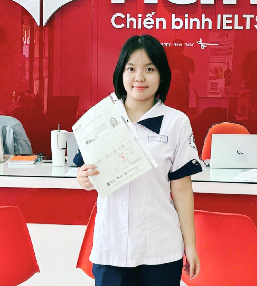L&ecirc; Quỳnh Anh  7.0 IELTS