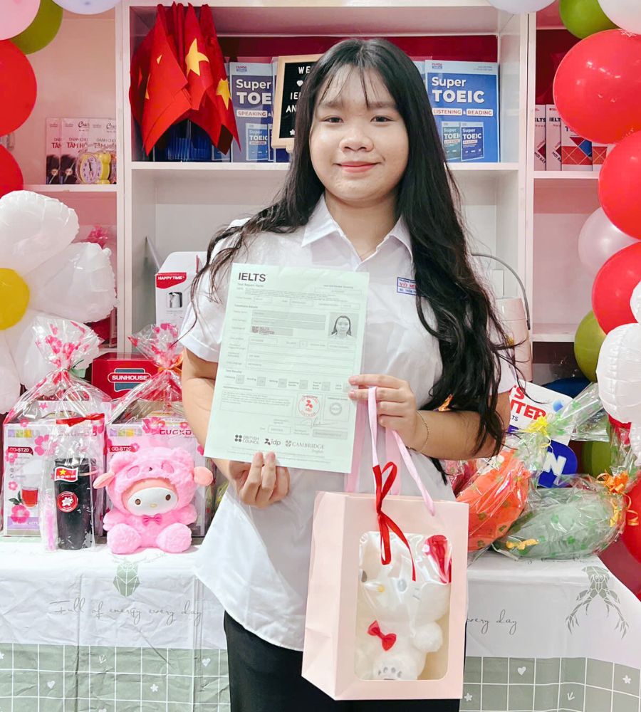 Nguyễn Trần Phương Thư 7.5 IELTS