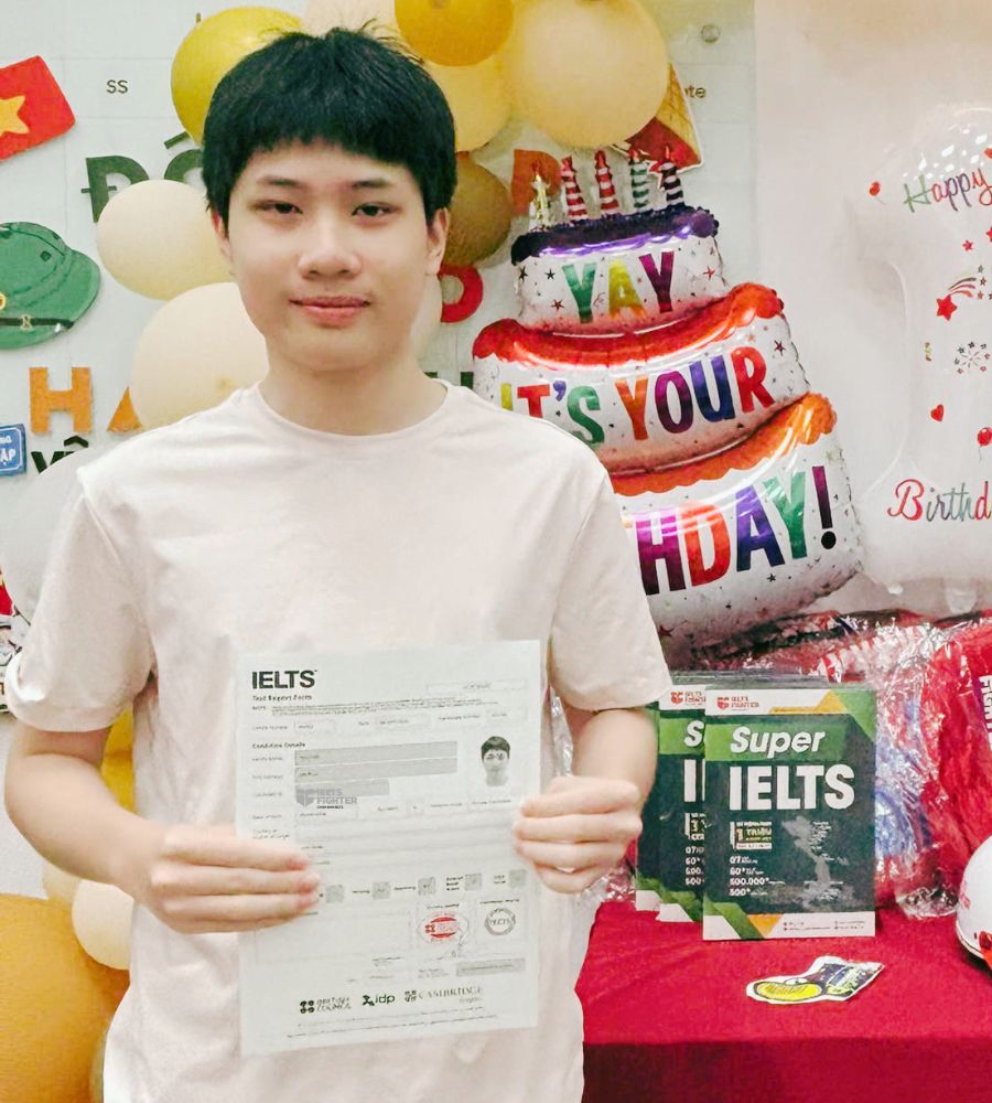 Nguyễn An Ph&uacute; 7.0 IELTS