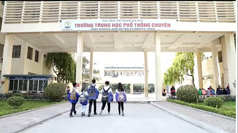 Trường THPT Chuyên Đại học Sư phạm và những thông tin cần biết