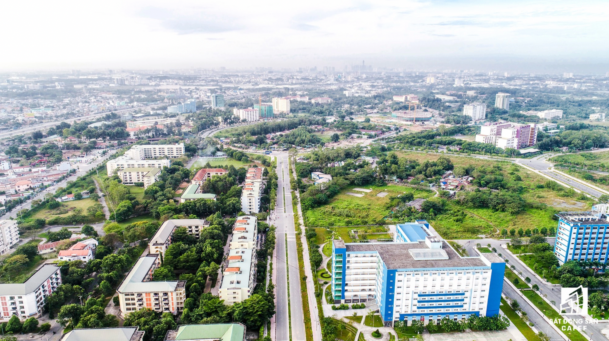 khuôn viên DHQG. TP Hồ Chí Minh'