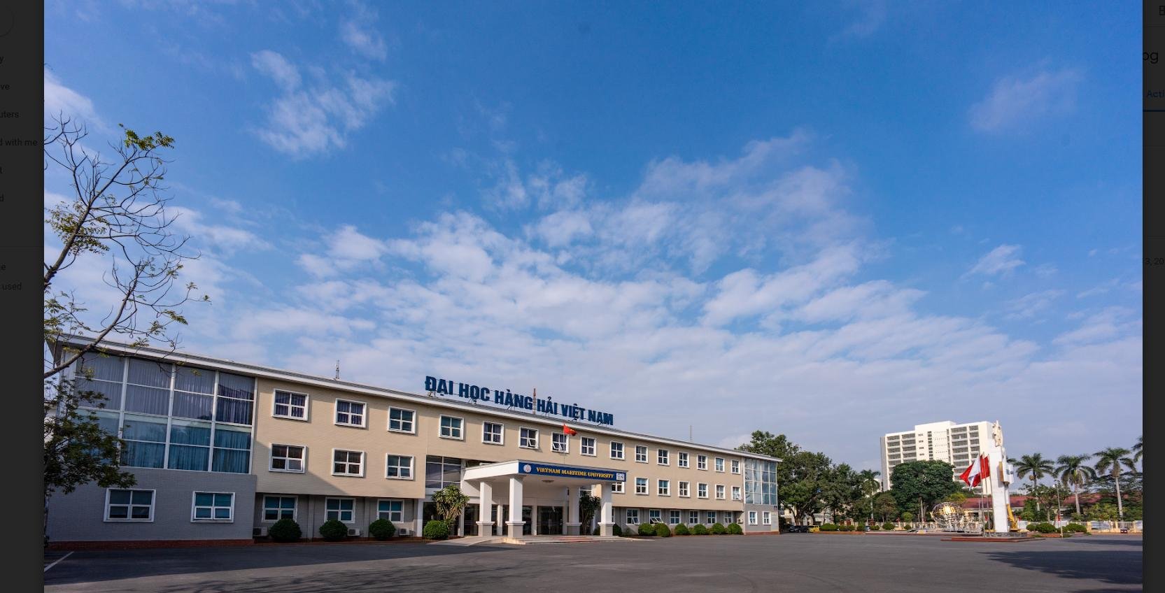sân trường đại học Hàng Hải