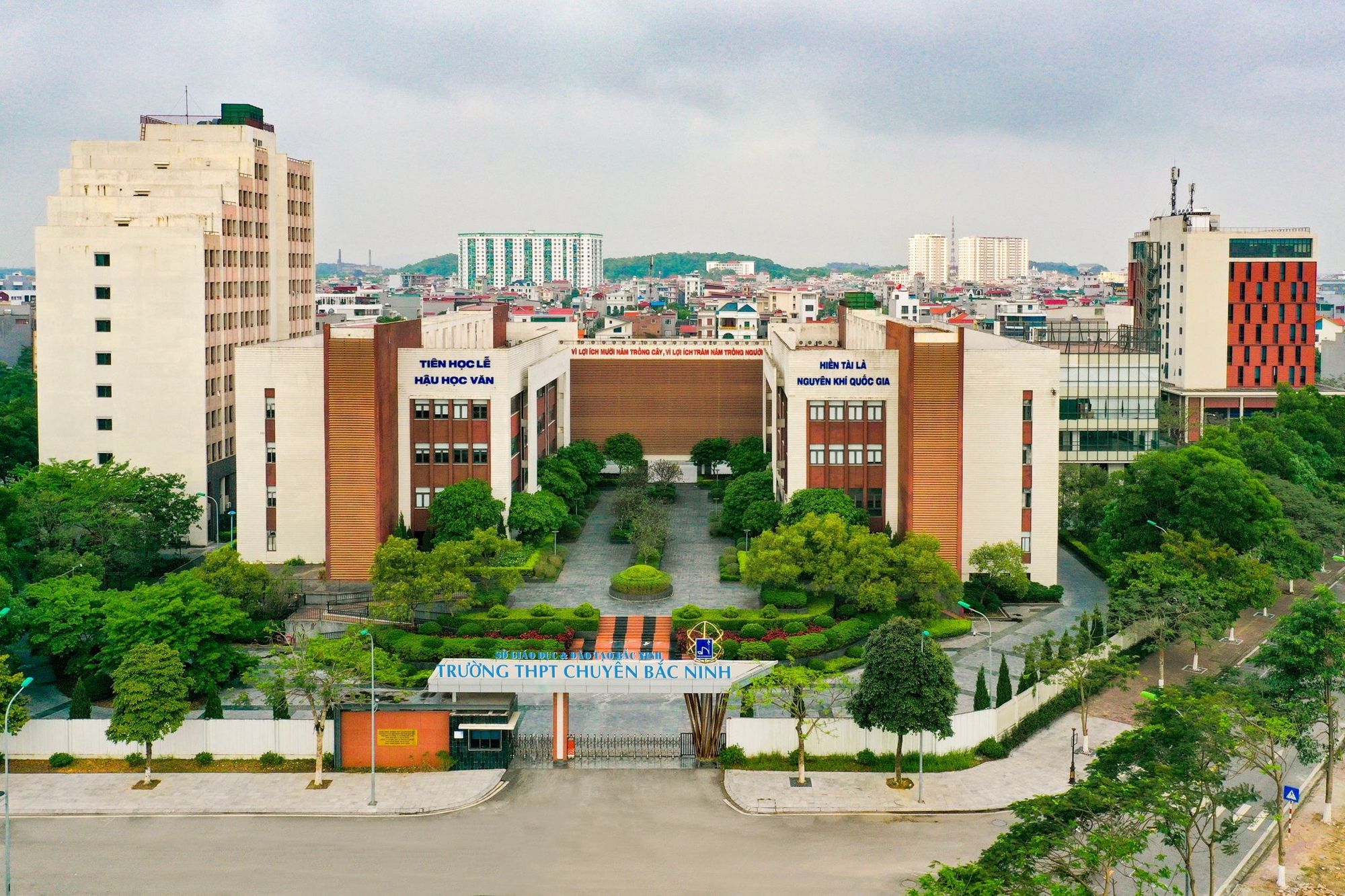 trường chuyên Bắc Ninh nhìn từ trên cao